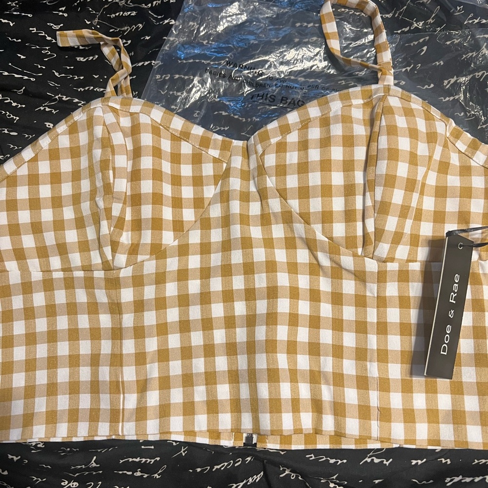 Doe and Rae size large, NWT, opened for pics. Tan/white plaid, zipper back